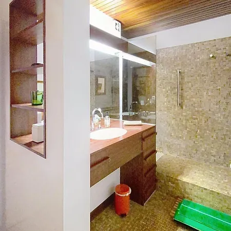 Le Renaudot - Centre - 70's - La Conciergerie * Poitiers