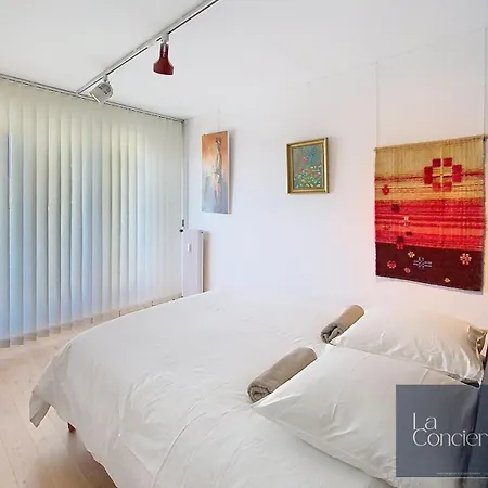 Le Renaudot - Centre - 70's - La Conciergerie Poitiers