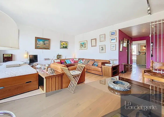 Le Renaudot - Centre - 70's - La Conciergerie