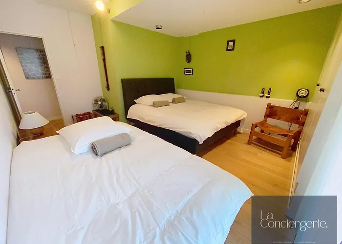 Le Renaudot - Centre - 70's - La Conciergerie Poitiers