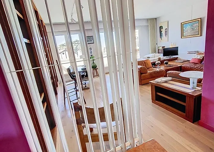 Le Renaudot - Centre - 70's - La Conciergerie Apartment